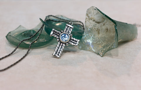 Silver 925  cross pendant roman glass